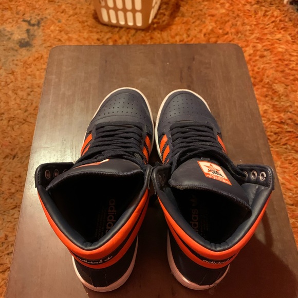 Adidas Hi-Top - Picture 3 of 4